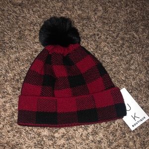 NWT-Red and Black buffalo check/plaid  beanie with black pom pom